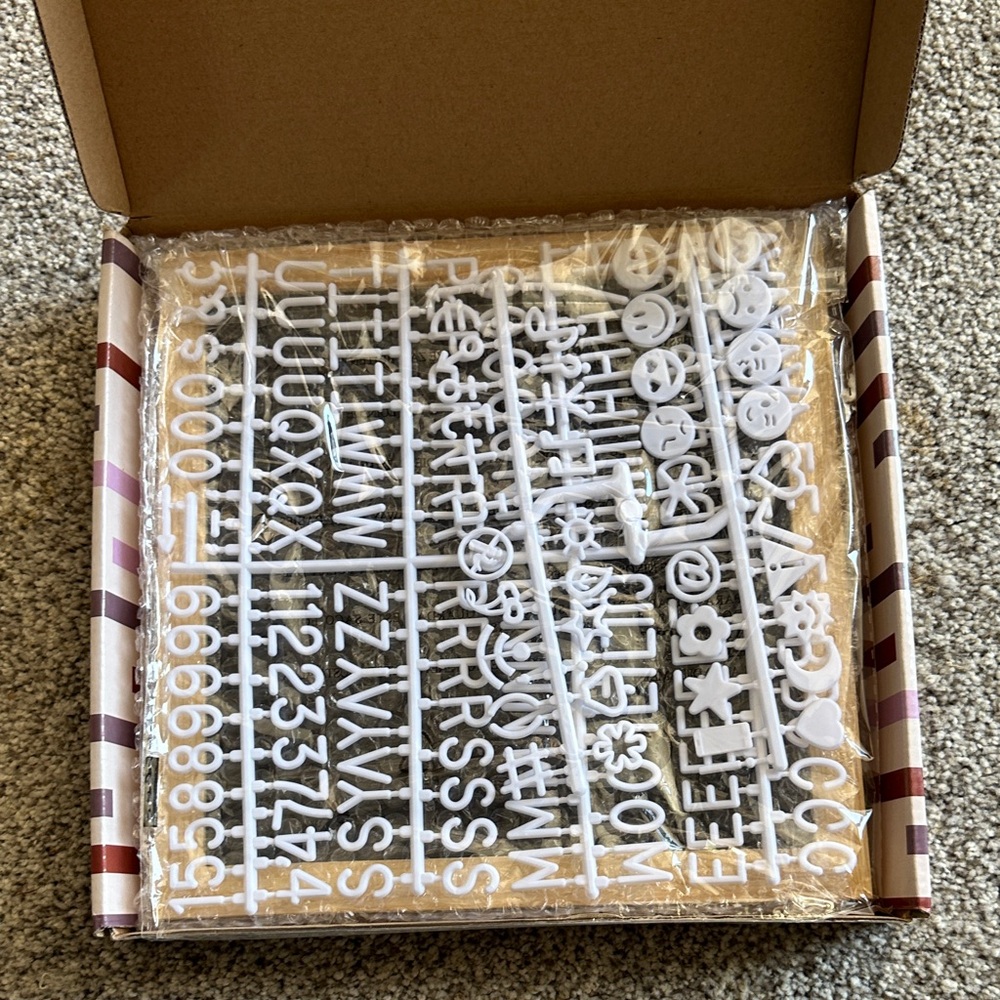 Felt Message Board - Multicolor - Picture 2 of 5